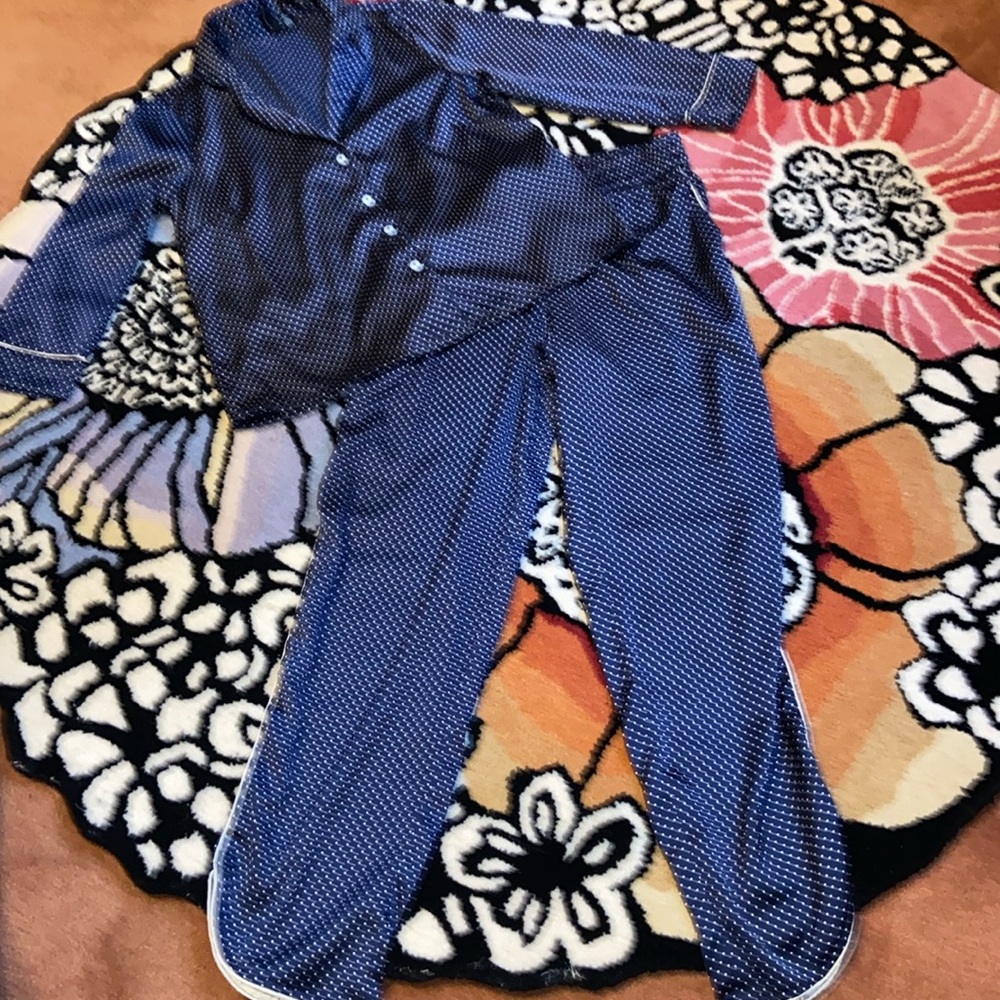 VERO MODA NAVY WITH WHITE POLKA DOTS PAJAMA SET. LIKE NEW! PXS